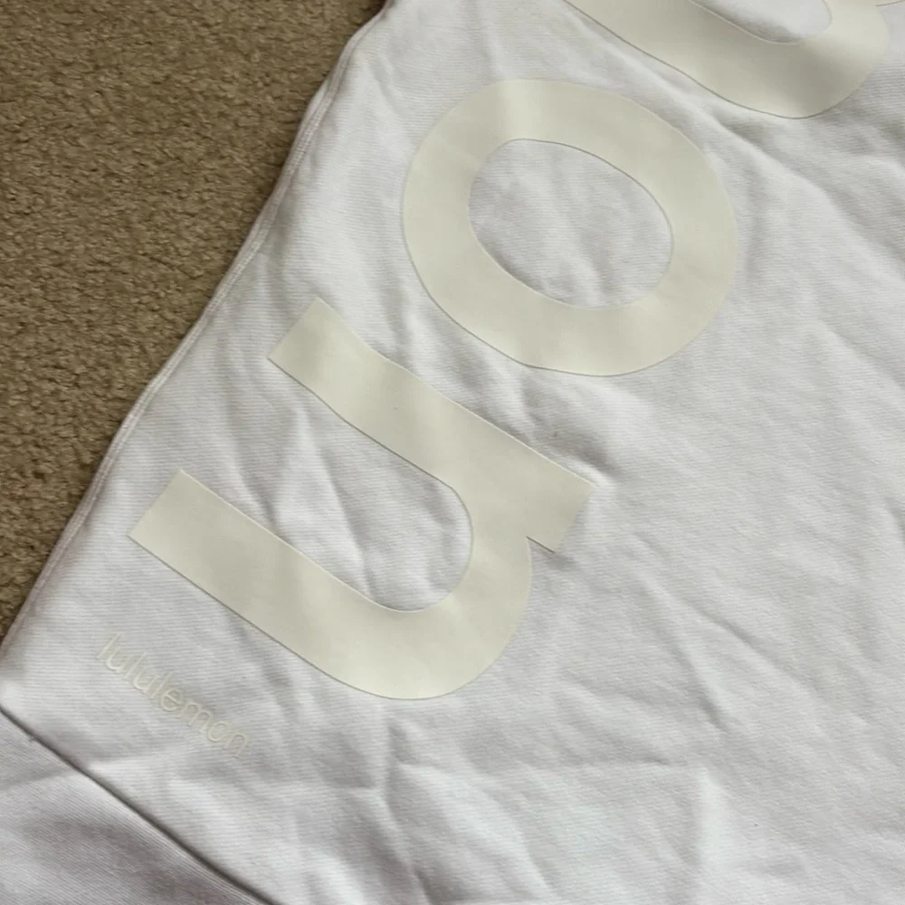 Lululemon Logo crewneck - Picture 3 of 5